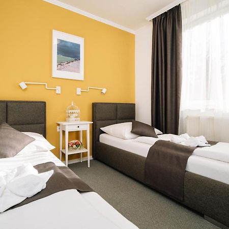 Topaz Apartmanhazak Balatongyorok Exterior photo