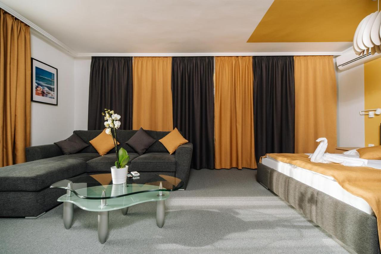 Topaz Apartmanhazak Balatongyorok Exterior photo